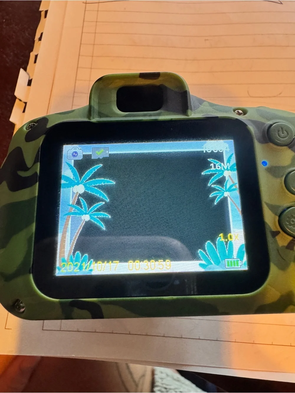 Dekker Kids Waterproof Camera - camo light and dark green with Clear Case.
